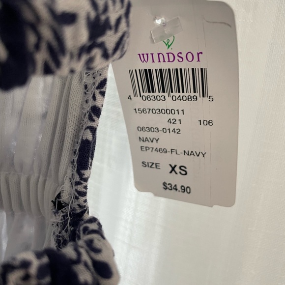 Blue and white Paisley romper - Picture 4 of 4